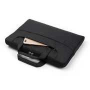 Zwarte laptop sleeve 11-12 inch met schouderband en extra zak voor accessoires.