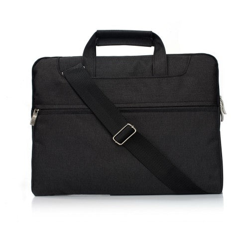 Zwarte laptop sleeve 11-12 inch met schouderband voor eenvoudig vervoer van laptops.