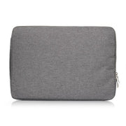 Grijze laptop sleeve 15-16 inch voor bescherming van grotere laptops met een stijlvolle uitstraling.