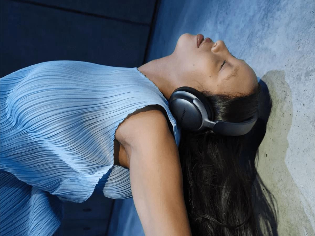 Bose USB-C, Bluetooth 5.3, 19.5 x 13.9 x 5.08 cm, 250g