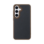 Rixus Mag Carbon hoesje voor Samsung Galaxy S25 – MagSafe-compatibel, bruin